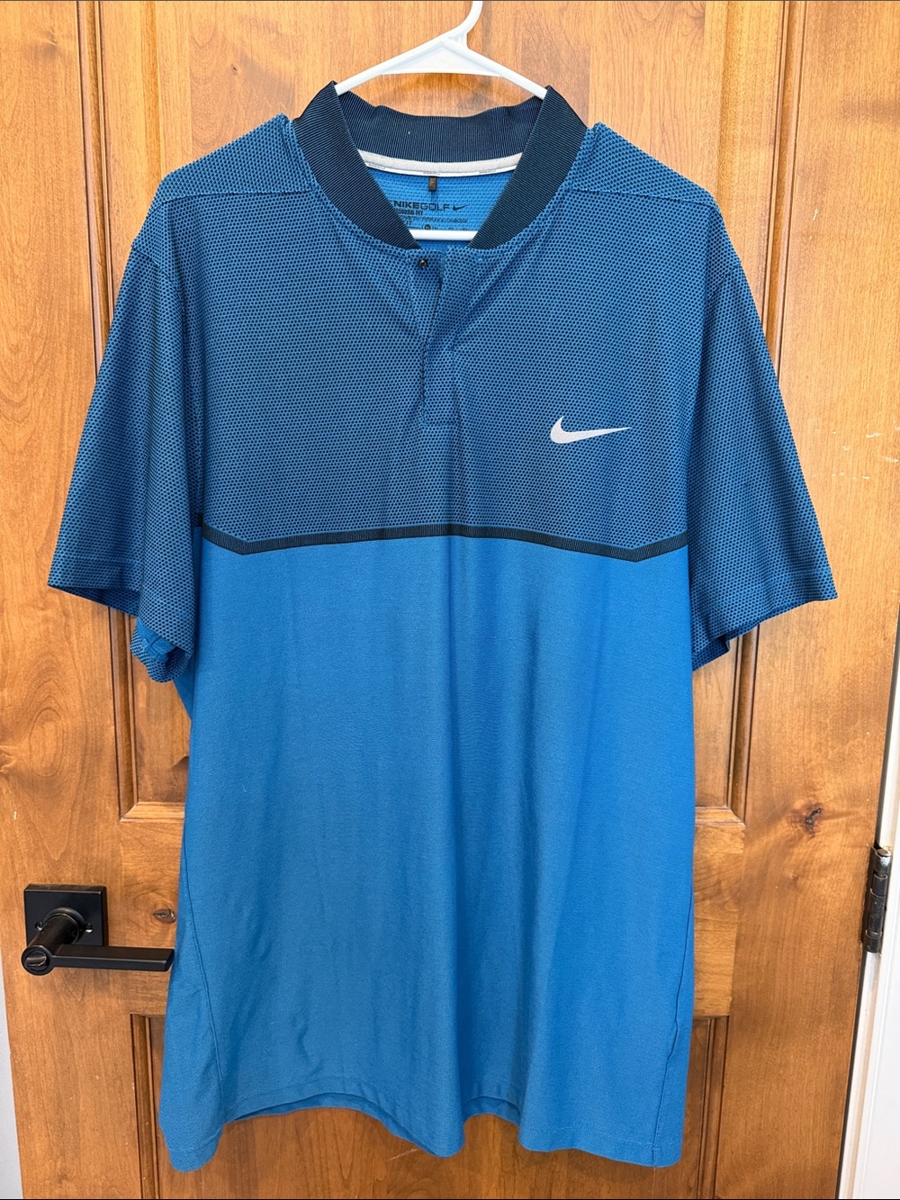 Nike Men’s Two-Tone Blue Athletic Polo